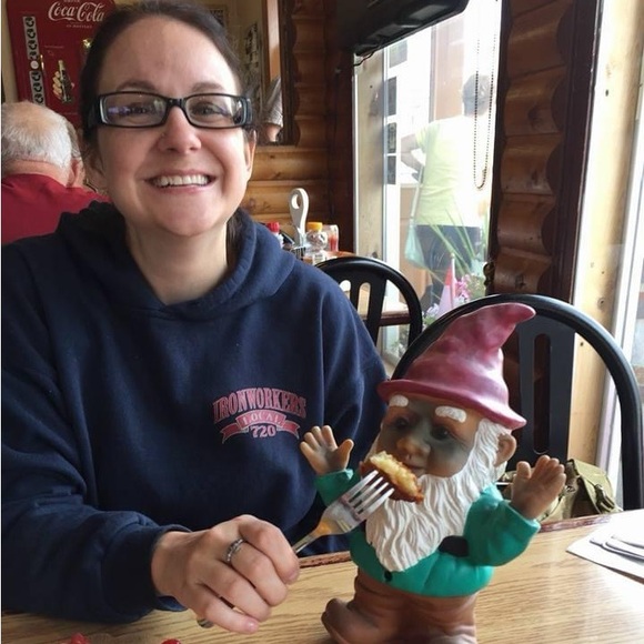 Meet your Posher, Choey - Picture 6 of 8